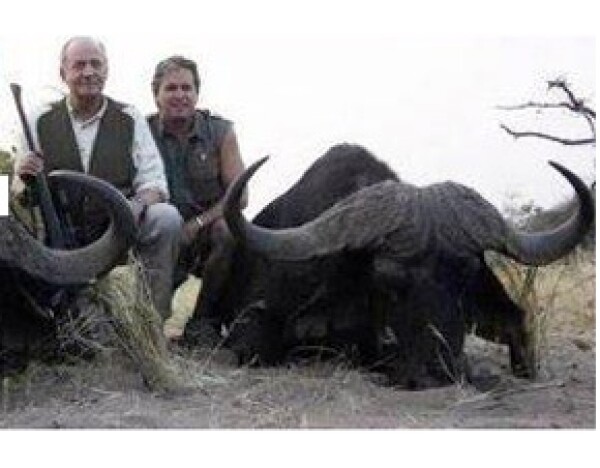 El Rey junto con el dueño del Safari.
