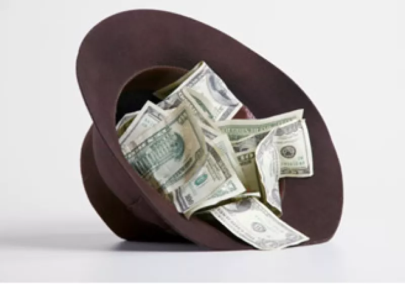 En el primer año del euro, los donativos se elevaron en 11%, quizá porque la gente sentía tener más poder adquisitivo. (Foto: Jupiter Images)