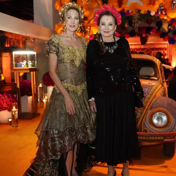 Fiesta de aniversario numero 20 de la fundacion Niños en Alegri