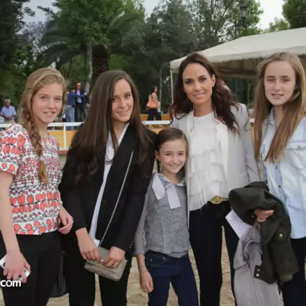 Michelle López,Mercedes López,Emilia López,Mercedes López,Paola López