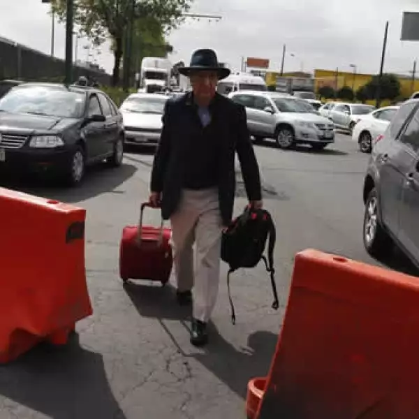 bloqueo aeropuerto CNTE 2