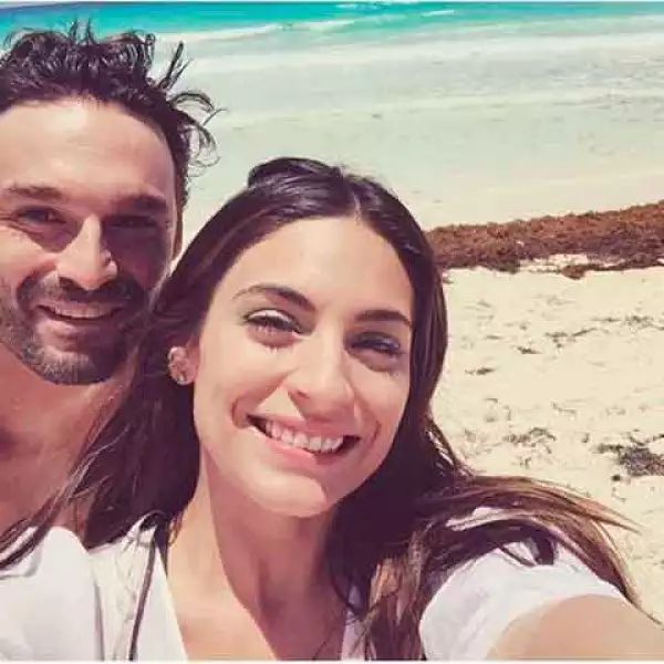 `Es obvio´, respondió el actor al cuestionársele sobre la existencia de una relación de pareja.