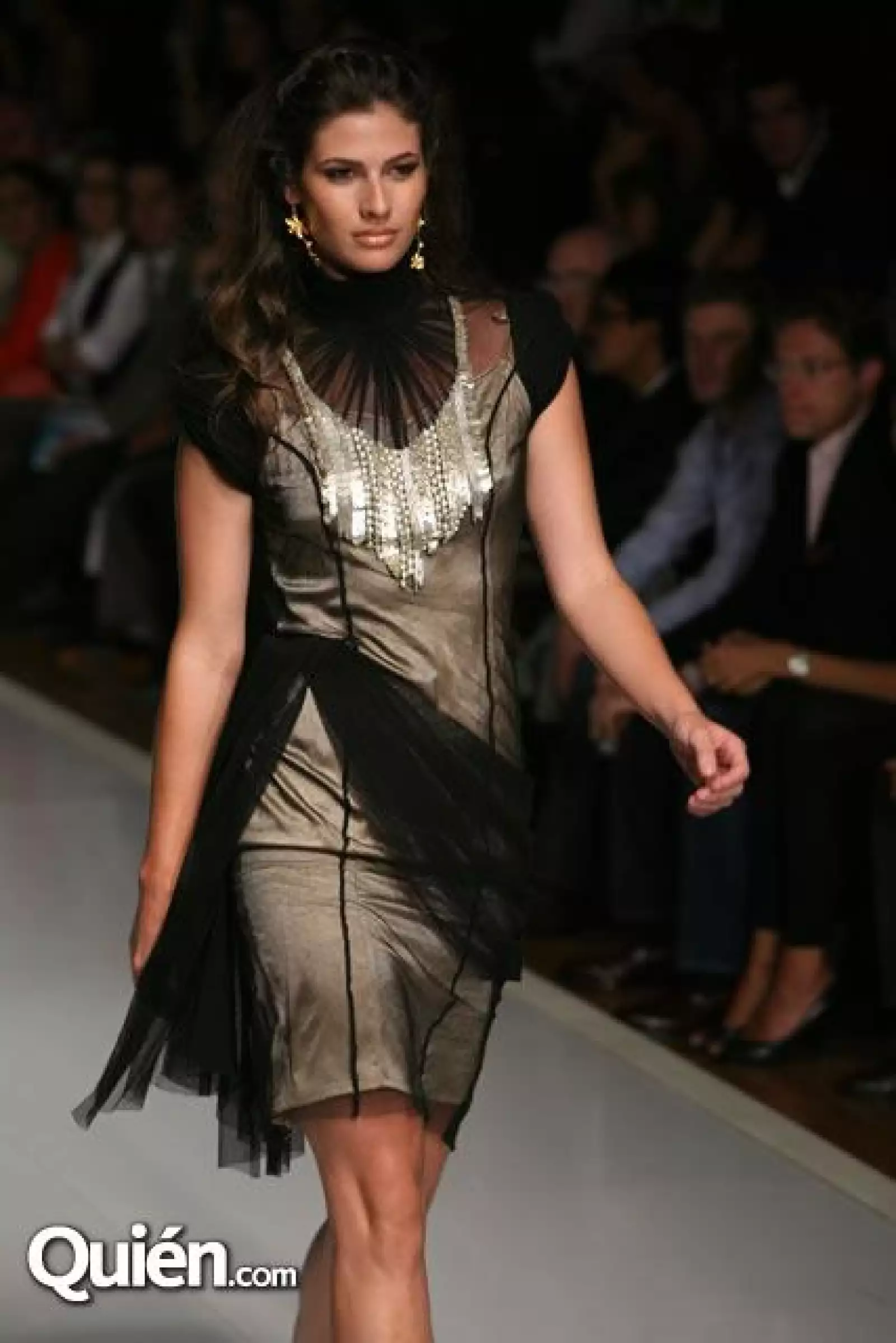 IDM desfile Lola de Alejandro