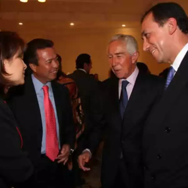 Premio Anáhuac a Laura Barrera Fortoul (Directora General DIF Edo. de México)