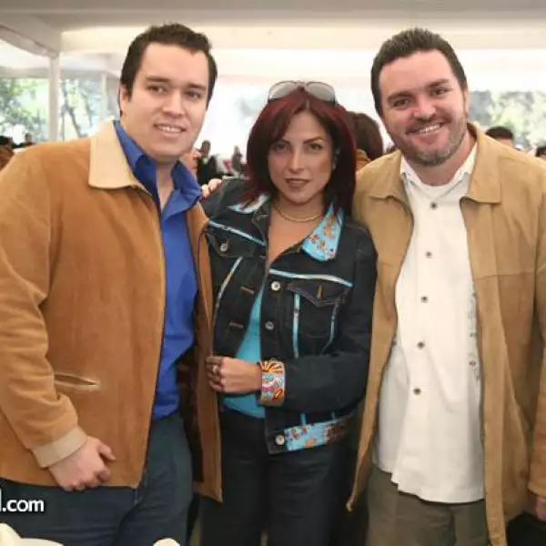 Federico Manzo,Silvia Pérez,Federico Döring