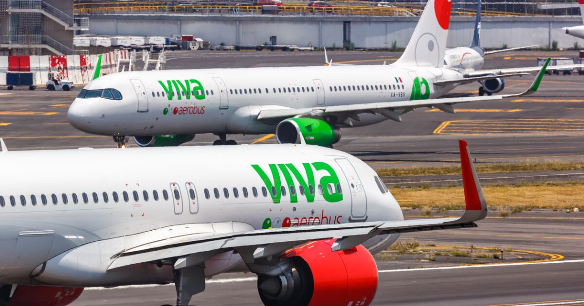Viva y Volaris buscan crear un gigante aéreo con 73% del mercado