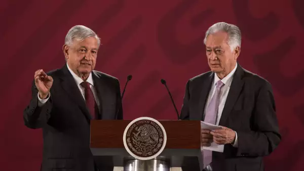 La reforma de AMLO presentada por el presidente y Manuel Bartlett