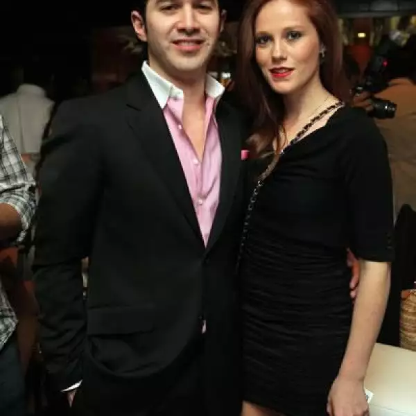 Victor Calderón,Mayte García