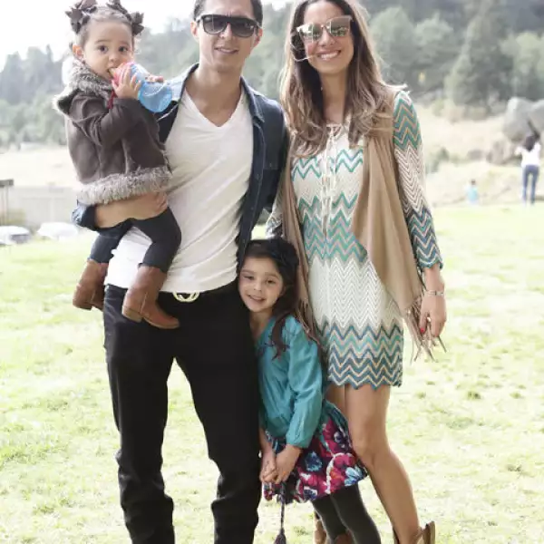 Lorenza, Federico, Roberta y María González