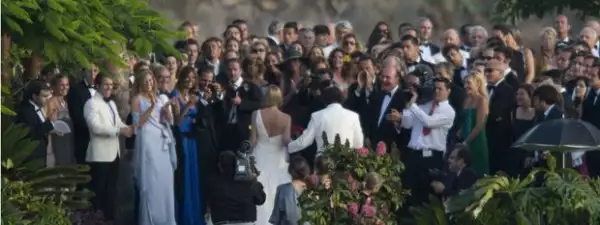 Entre los invitados estuvo el ex presidente de México, Carlos Salinas de Gortari, Genoveva Casanova, David Bisbal y Elena Tablada.