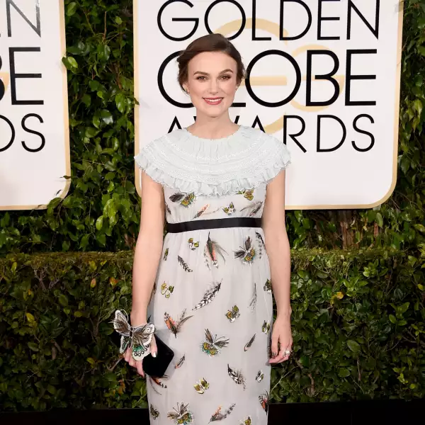 Keira Knightley en un look Pre-Fall 2015 para los Golden Globes