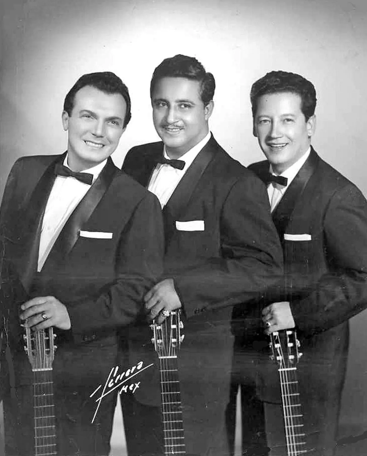 Los Panchos.jpeg