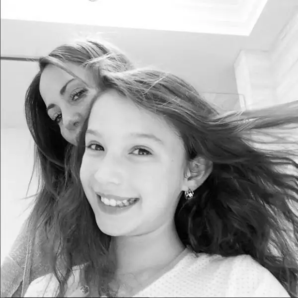 Andrea Legarreta es una mamá entregada a sus hijas.