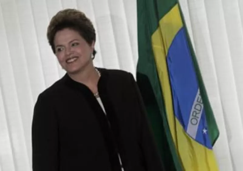 Dilma Rousseff tomará una economía que se enfriará en el 2011 a un ritmo cercano al 4% o 5% anual. (Foto: Reuters)