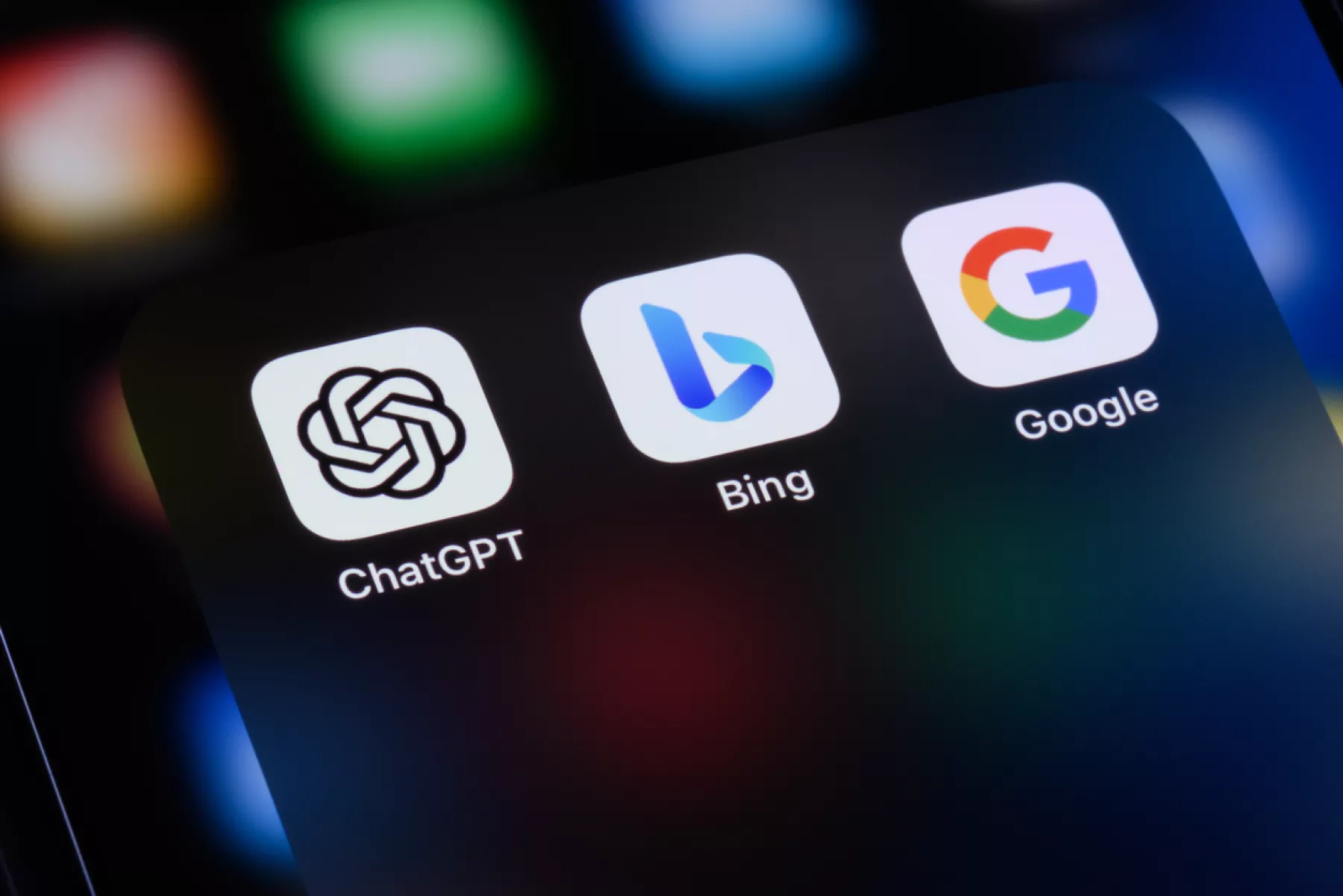 Apple quiere potenciar inteligencia artificial de iPhone