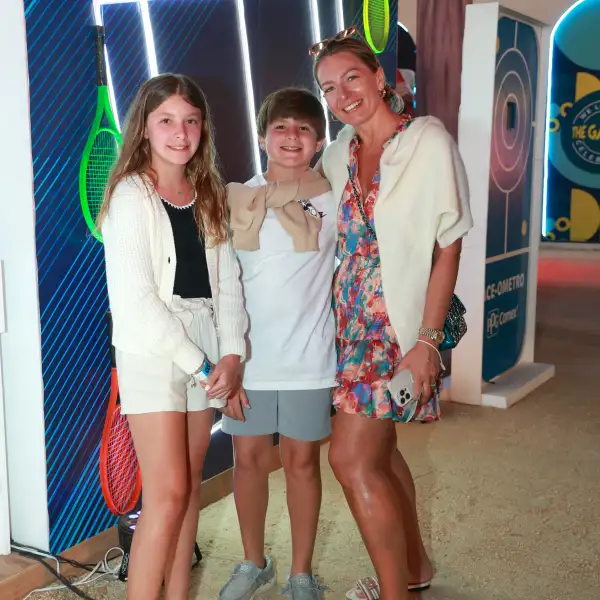 Gabby, Joey y Justyna Cabbad 