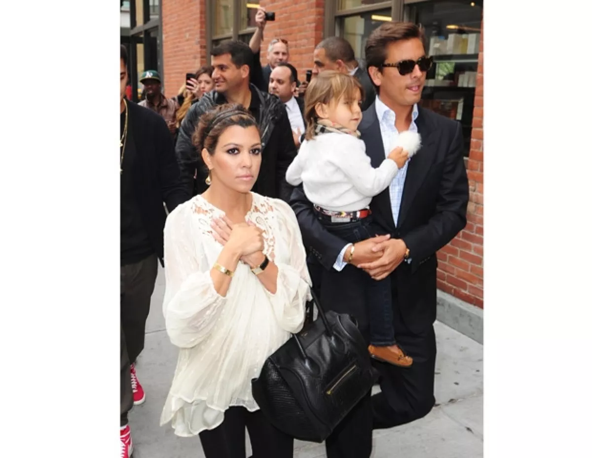 Kourtney con Scott y Mason.