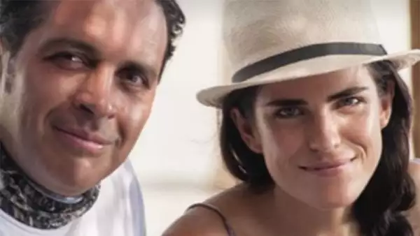 Karla Souza y Gustavo Loza