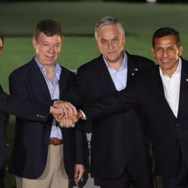 El 22 de mayo, el Enrique Peña arribó a Cali para participar en la séptima Cumbre de la Alianza del Pacífico (integrada por México, Colombia, Chile y Perú).