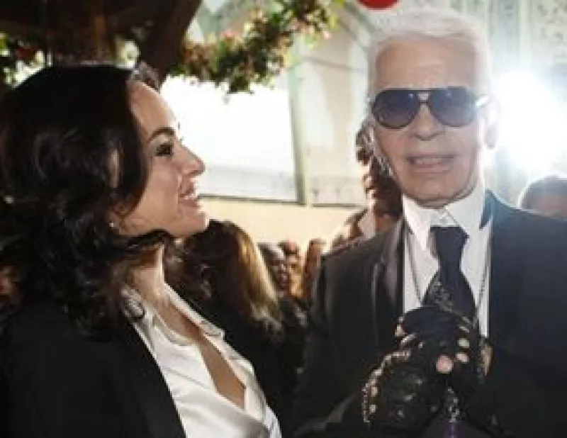 Ana compartió impresiones con Rihanna y sostuvo una larga plática con el diseñador Karl Lagarfeld.