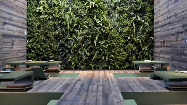 El interiorismo del Tea Room, el salón más solicitado por los clientes del Tori Tori, fue realizado en colaboración con los maestros del diseño industrial mexicano, Esrawe Studio.