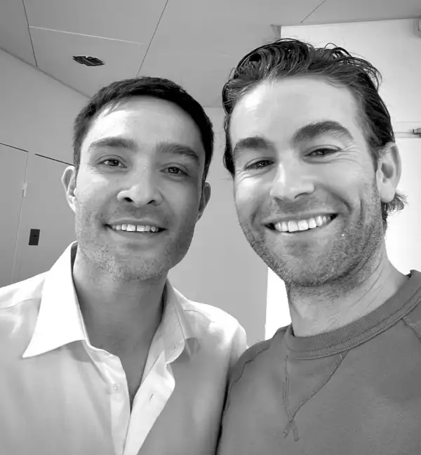 chace-crawford-ed-westwick-se-reunen..jpg