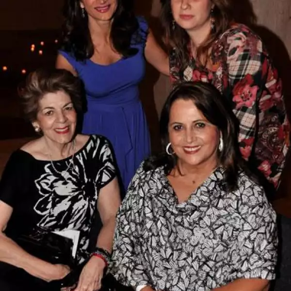 Eleni Canavati,Rosario González,Anita Brunel y Elvira Lozano de Todd
