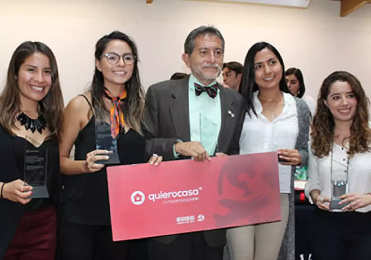 alumnastecmonterrey-torres zaragoza