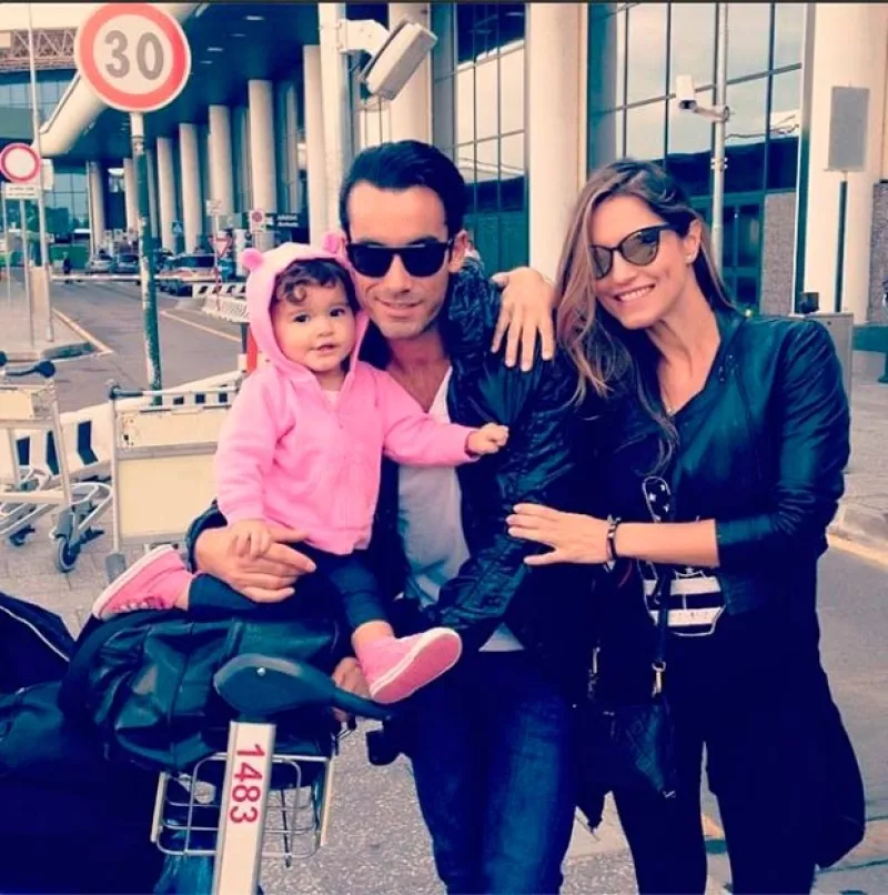 La atractiva familia viajó a Verona por un compromiso laboral de la argentina, sin embargo, aprovechó el viaje para explorar y disfrutarse por Venecia.