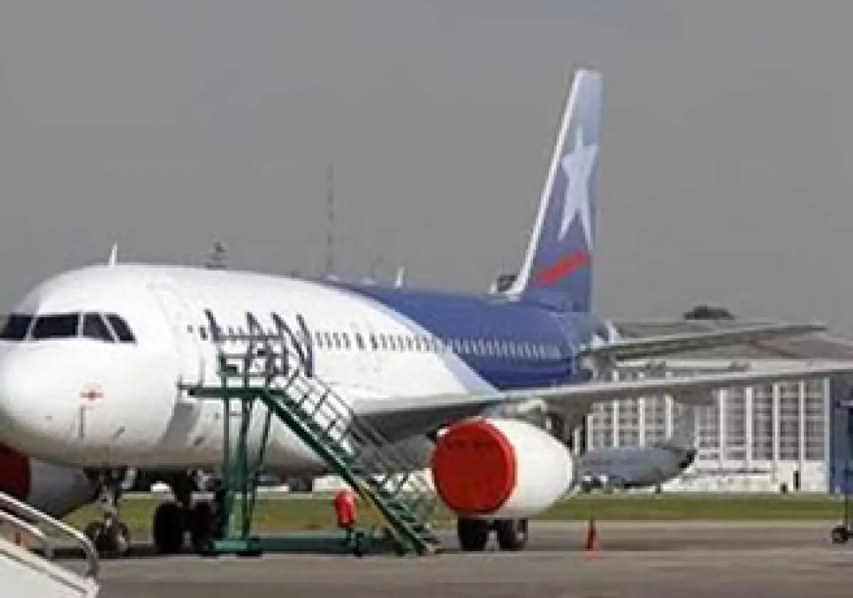 La aerolínea LAN deberá cumplir con el pago de su multa a más tardar el 14 de junio. (Foto: Reuters)