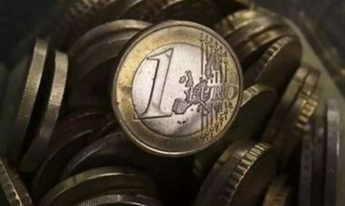 El FMI señaló que la economía de la zona euro se está recuperando y que por lo tanto el BCE debería subir su tasa de interés. (Foto: Reuters)
