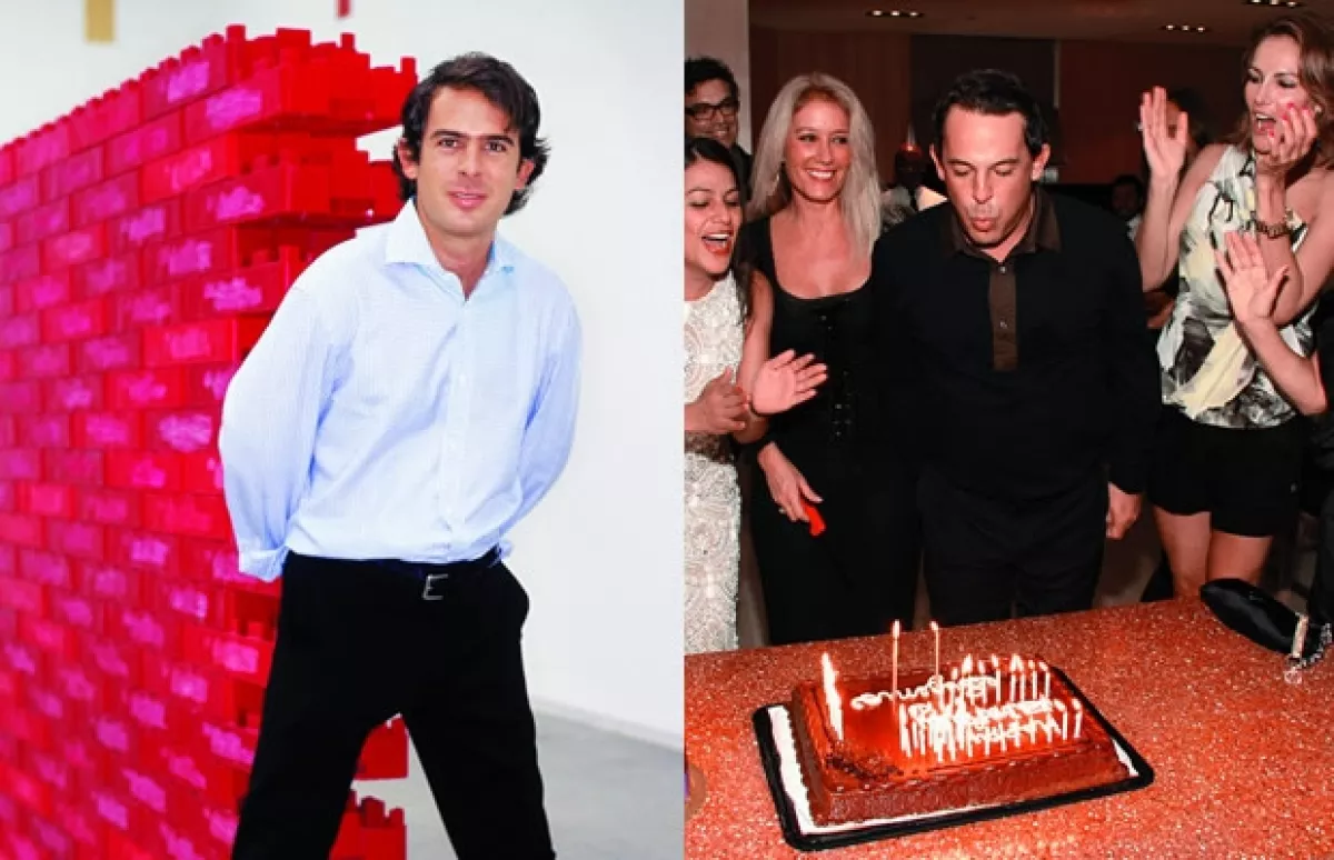 La foto de la izquierda fue tomada en 2004, cuando posó en las instalaciones de Jumex. A la derecha lo vemos en su último cumpleaños.