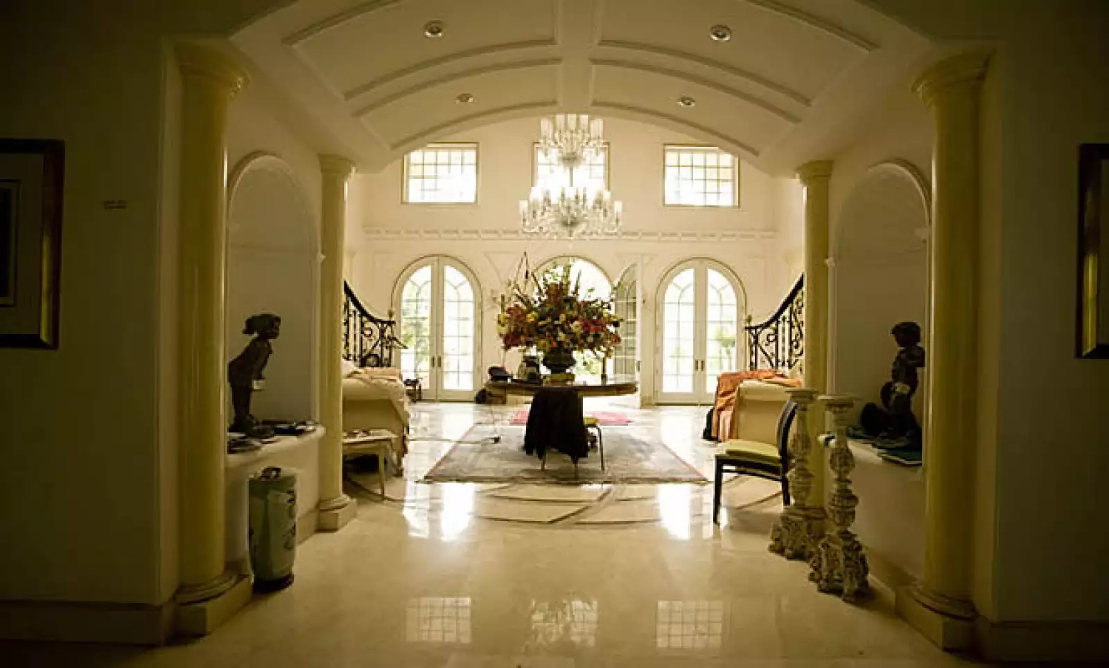 La Procuraduría General de la República informó que negoció con EU la exoneración de Ye Gon, mexicano por naturalización, para facilitar su extradición a México, donde está acusado por delitos contra la salud, delincuencia organizada y lavado de dinero.