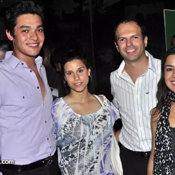 Presentaci?e Gu?de Vinos