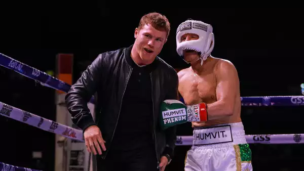 canelo alvarez y Julio césar