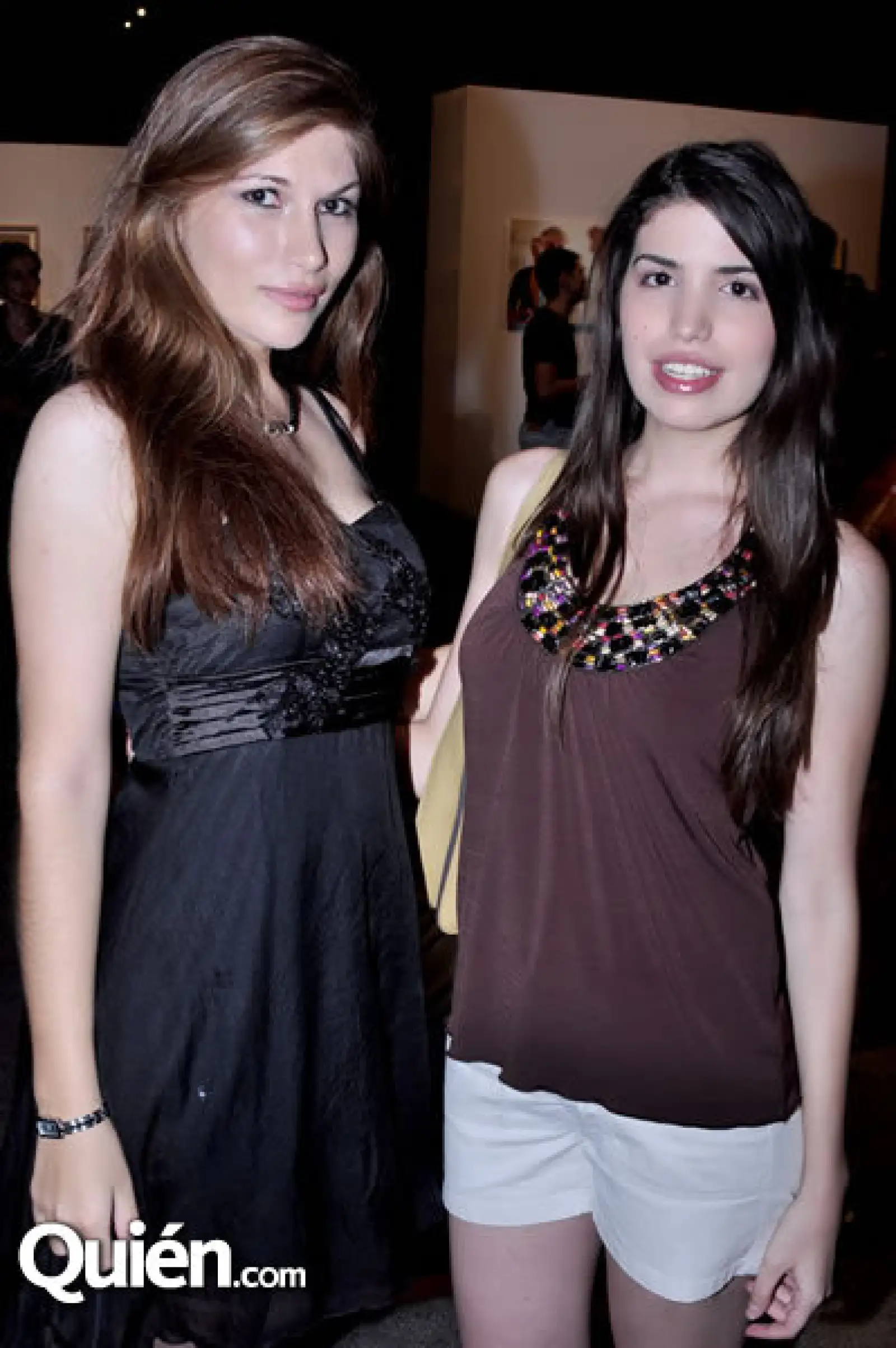 Francia Flores y Rebeca Castillo