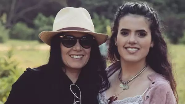 América Guinart y Camila Fernández