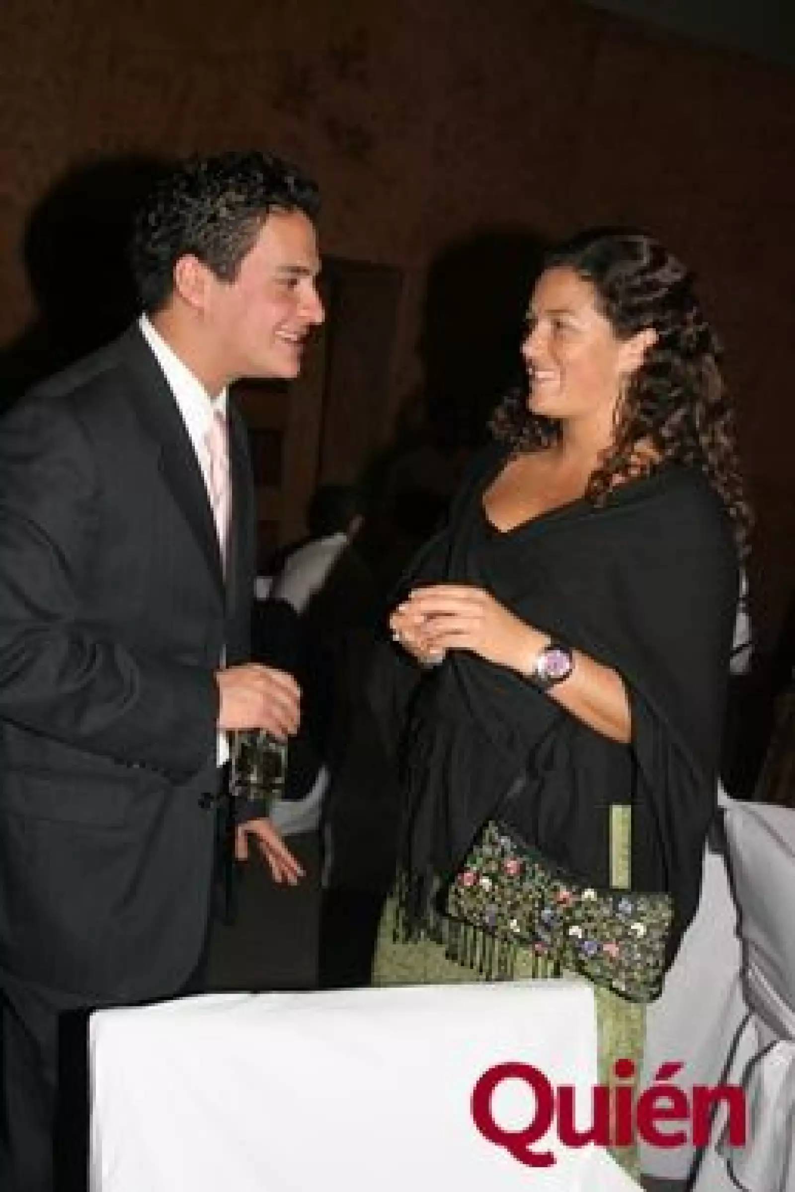 Luis Acosta Chaparro, Mariana Martínez