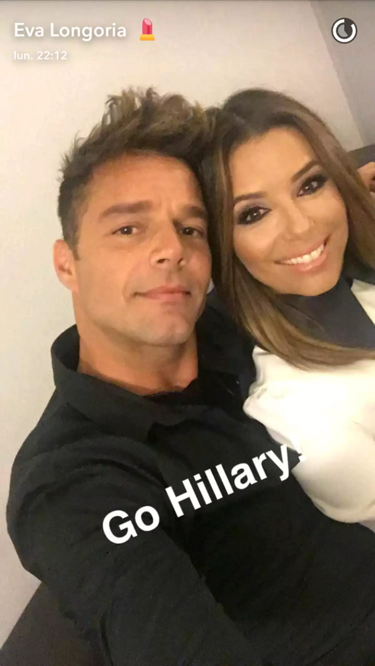 Eva y Ricky no paran de demostrarse lo mucho que se quieren y lo mucho que apoyan a Hillary.