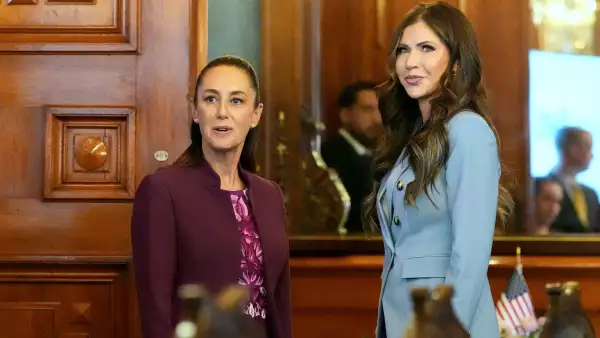 kristi-noem-claudia-sheinbaum