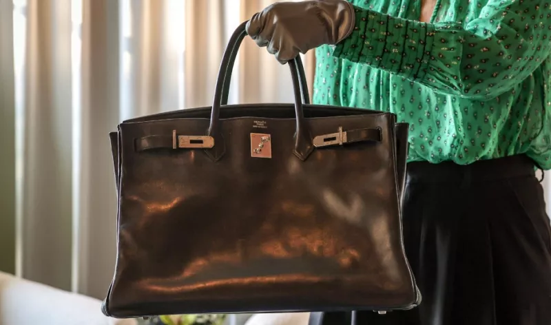 Otro bolso Birkin que perteneció a Jane Birkin fue subastado en Abu Dhabi