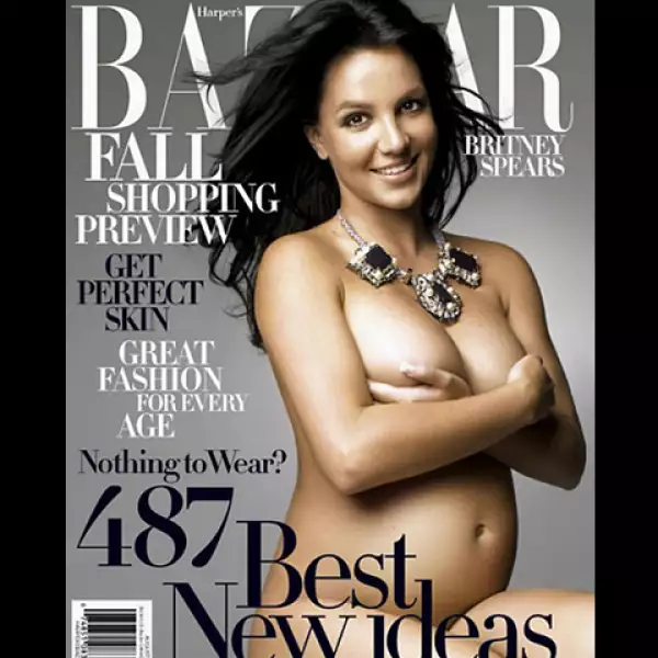 Britney Spears muy embarazada para Bazaar.