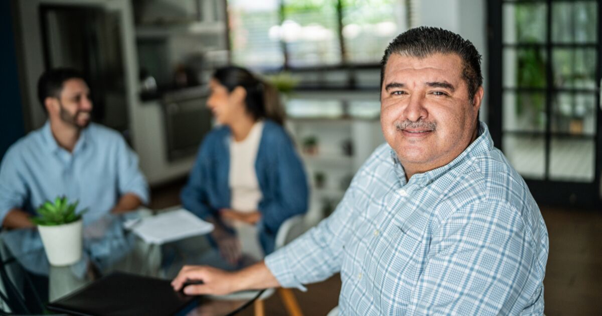 Afore insuficiente: ¿Cómo diversificar tu inversión para el retiro?