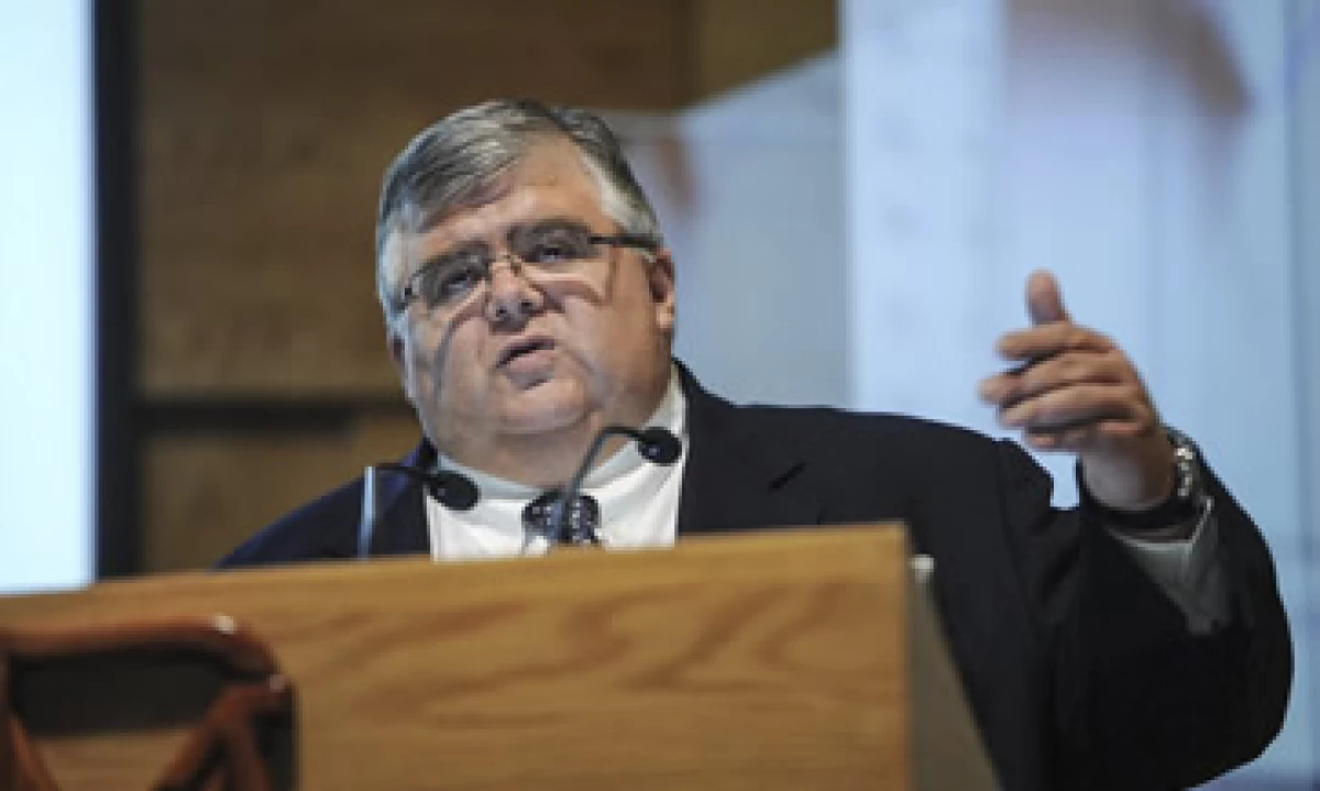 Agustín Carstens dijo que la mejor forma de subir el salario es aumentar la productividad. (Foto: Cuartoscuro)