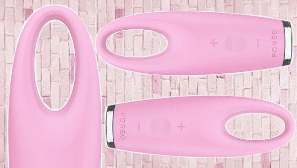 Foreo Iris Illuminating Eye Massager