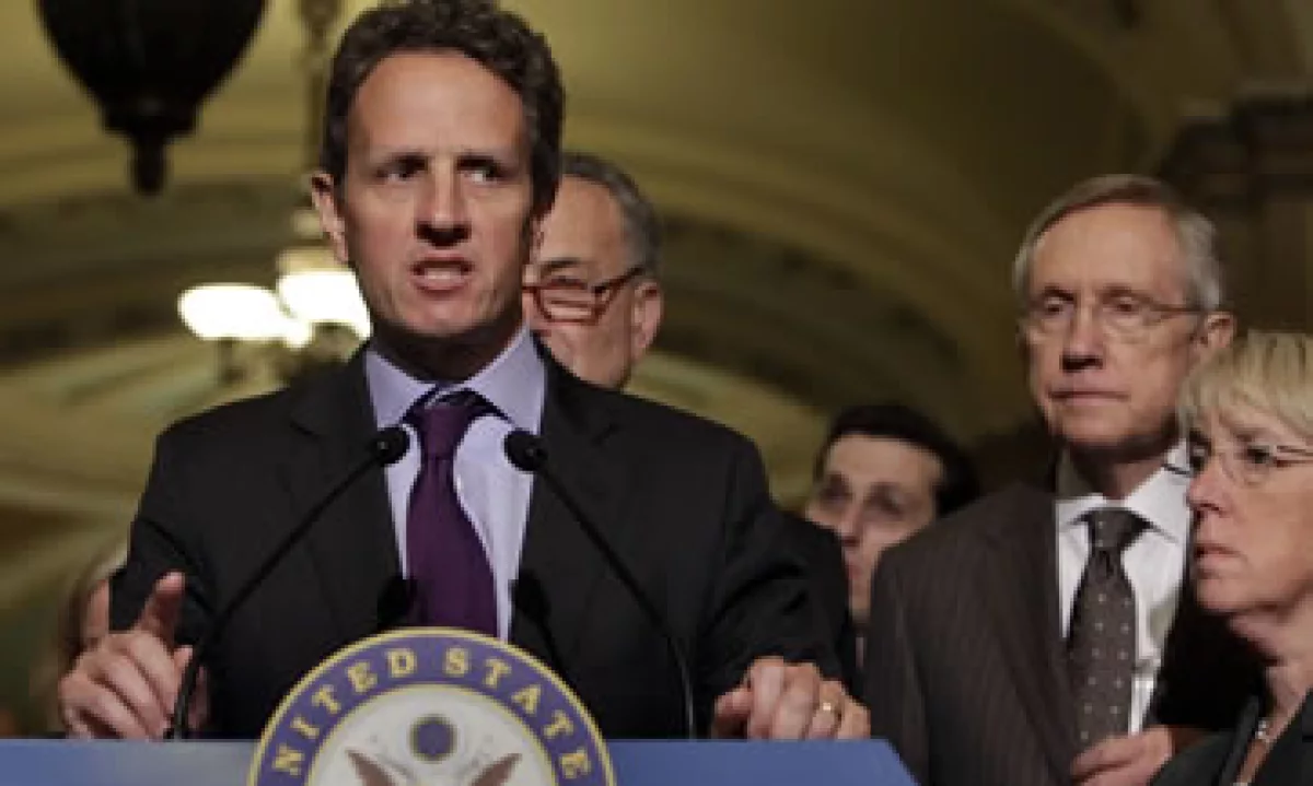 Timothy Geithner tuvo una reunión privada con los correligionarios demócratas del presidente Barack Obama en el Senado. (Foto: Reuters)