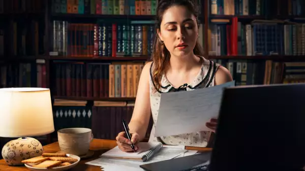 Beca de BBVA vs. Santander: qué banco da el mejor apoyo para estudiantes y cómo conseguir hasta 100,000 pesos