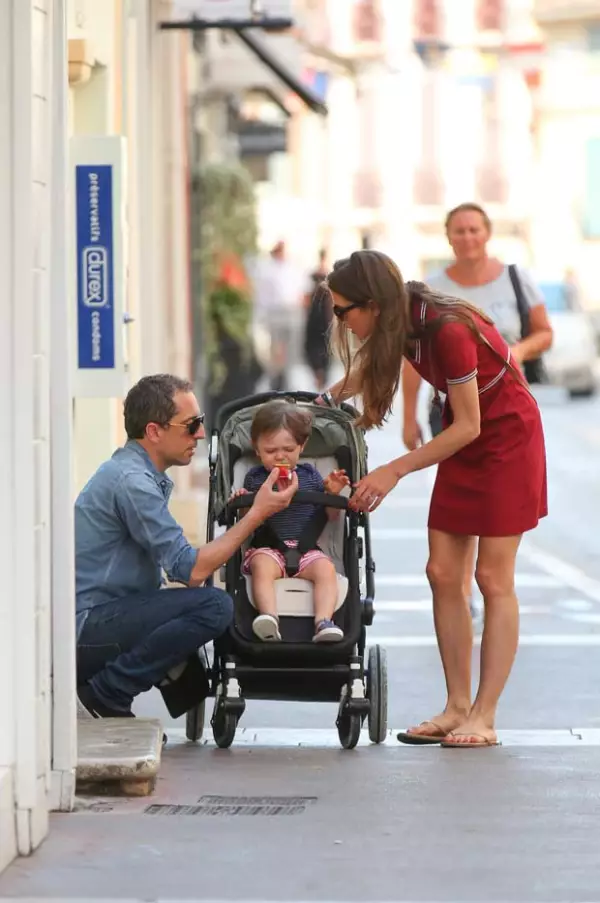 Aunque el pequeño Raphaël hizo berrinche, tanto Carlota como Gad se mostraron muy pacientes.