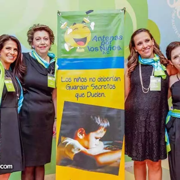 Fredelle Bissu,Julia Borbolla,Ana Villafañe y Julia Niño de Rivera.
