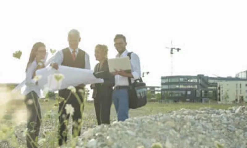 La Fed ya advirtió que una desaceleración prolongada del sector puede pegar a la economía. (Foto: iStock by Getty Images)